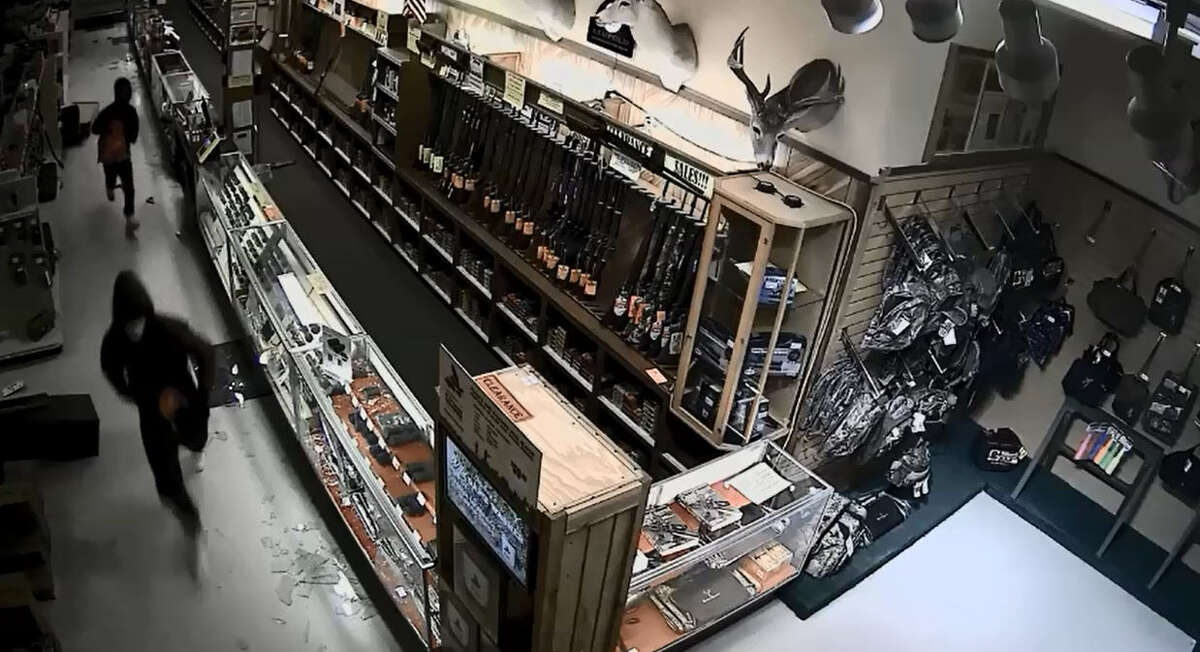 Massive Houston Gun Store Robbery Caught On Surveillance Cameras