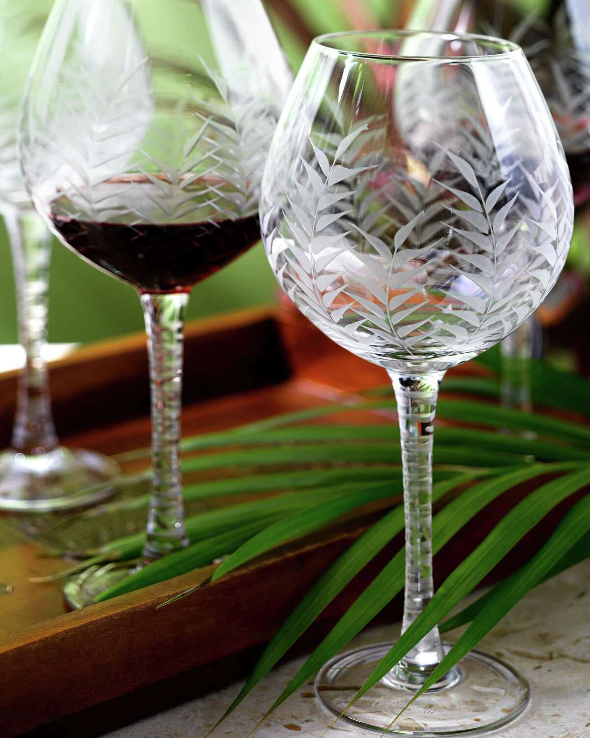 tommy bahama 16 piece glass set