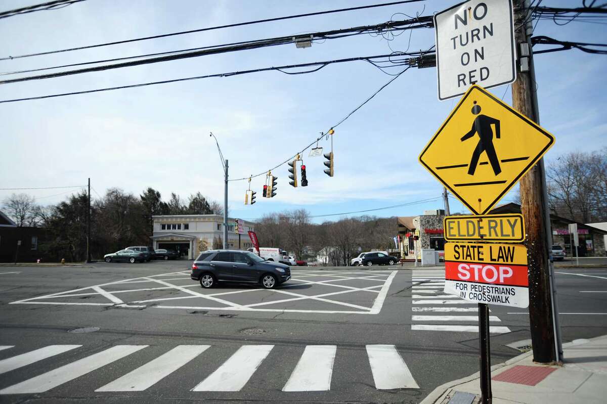 Proposal calls for 500 fine for not yielding to pedestrian