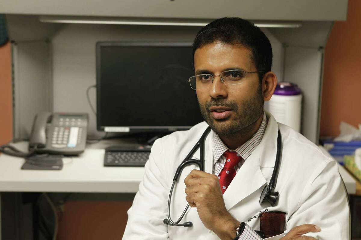 Houston doctors seek solution for patients with rare heart cancer