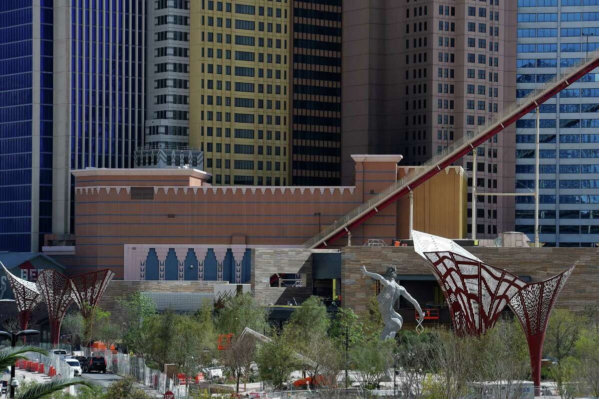 Burning Man statue graces the Las Vegas Strip 