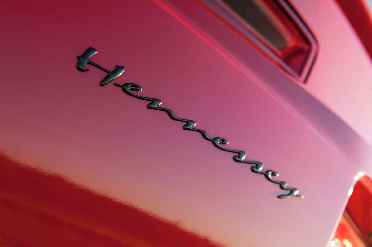 Sealybased Hennessey Performance pushes a Camaro to over 200 MPH