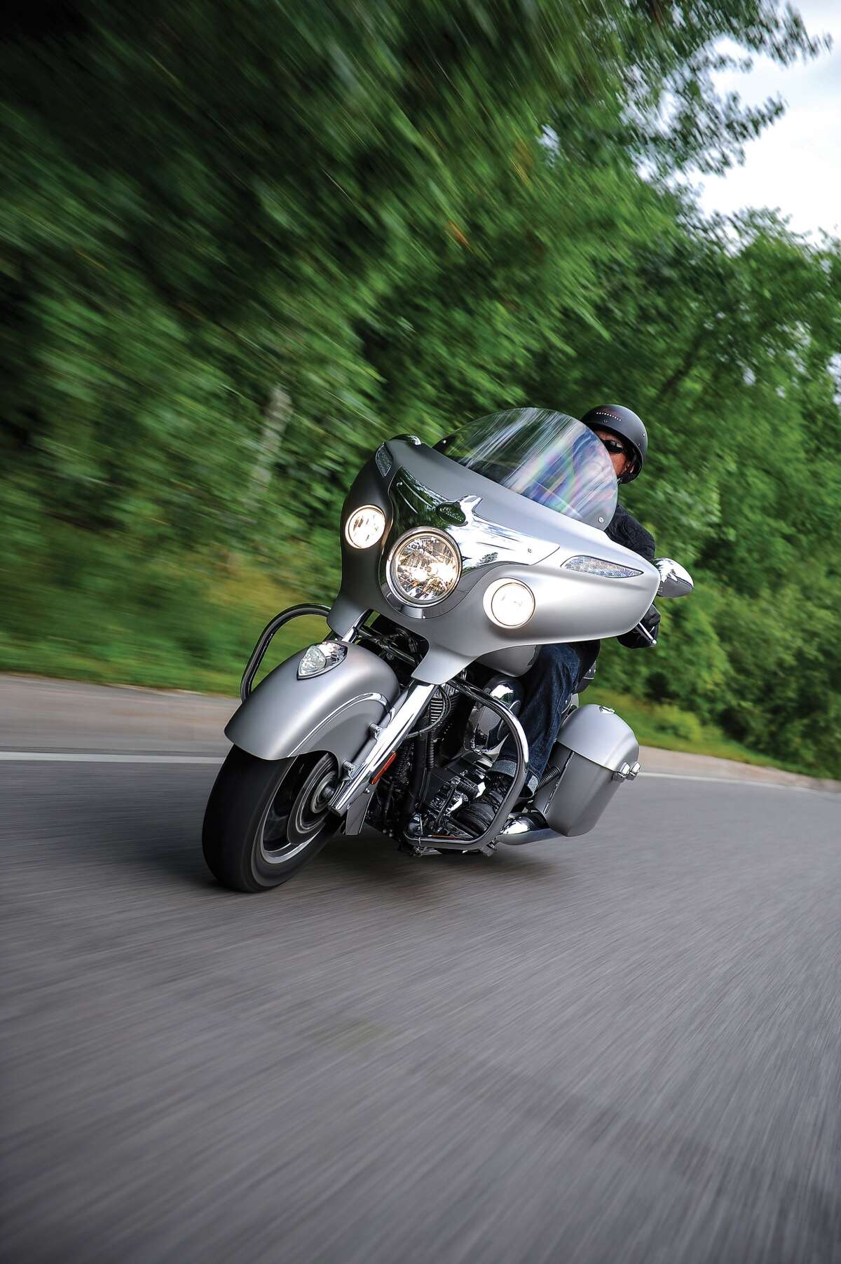 Riding the 2016 Indian Chieftain