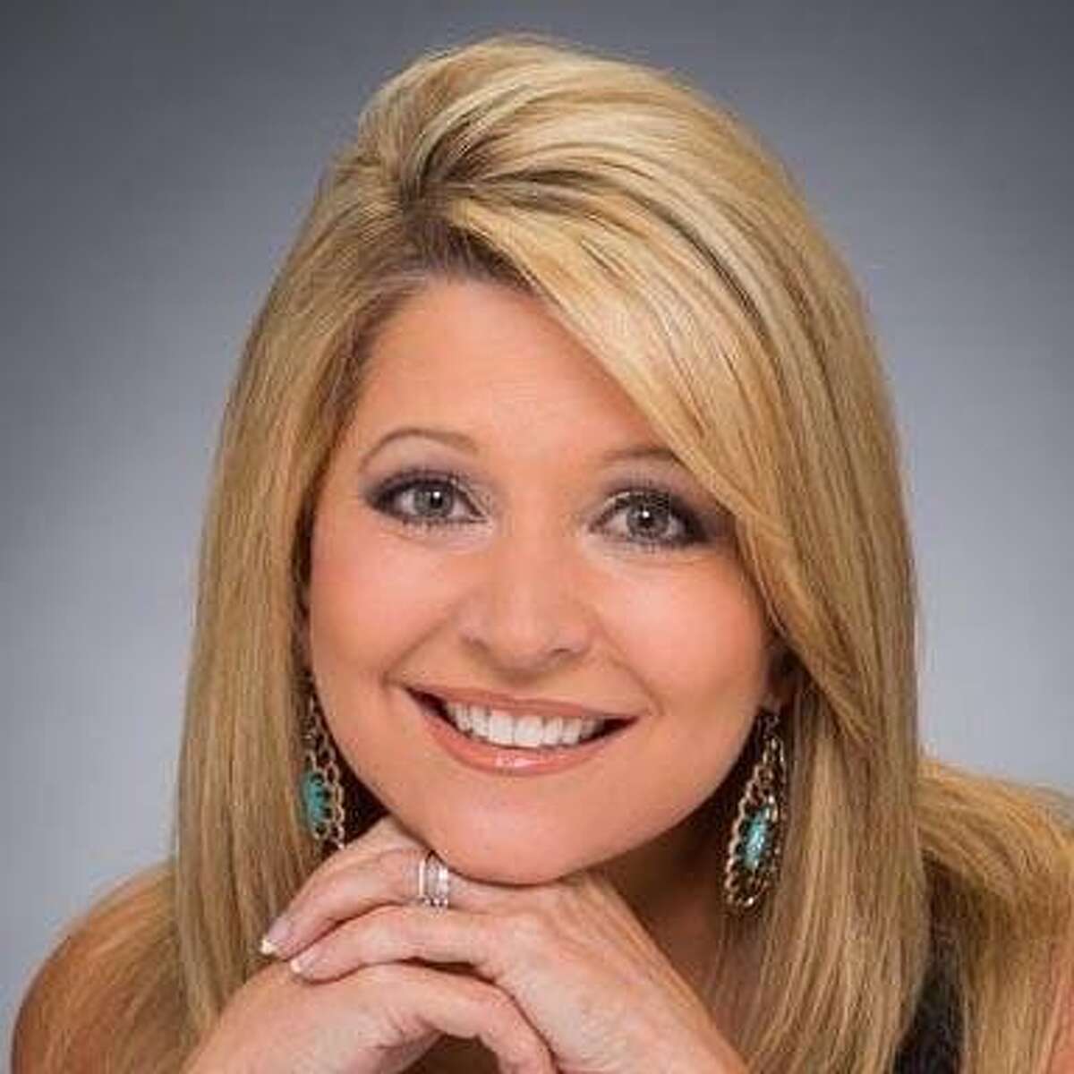 In full makeup, this is how viewers see Leslie Mouton on KSAT-TV. (KSAT photo)