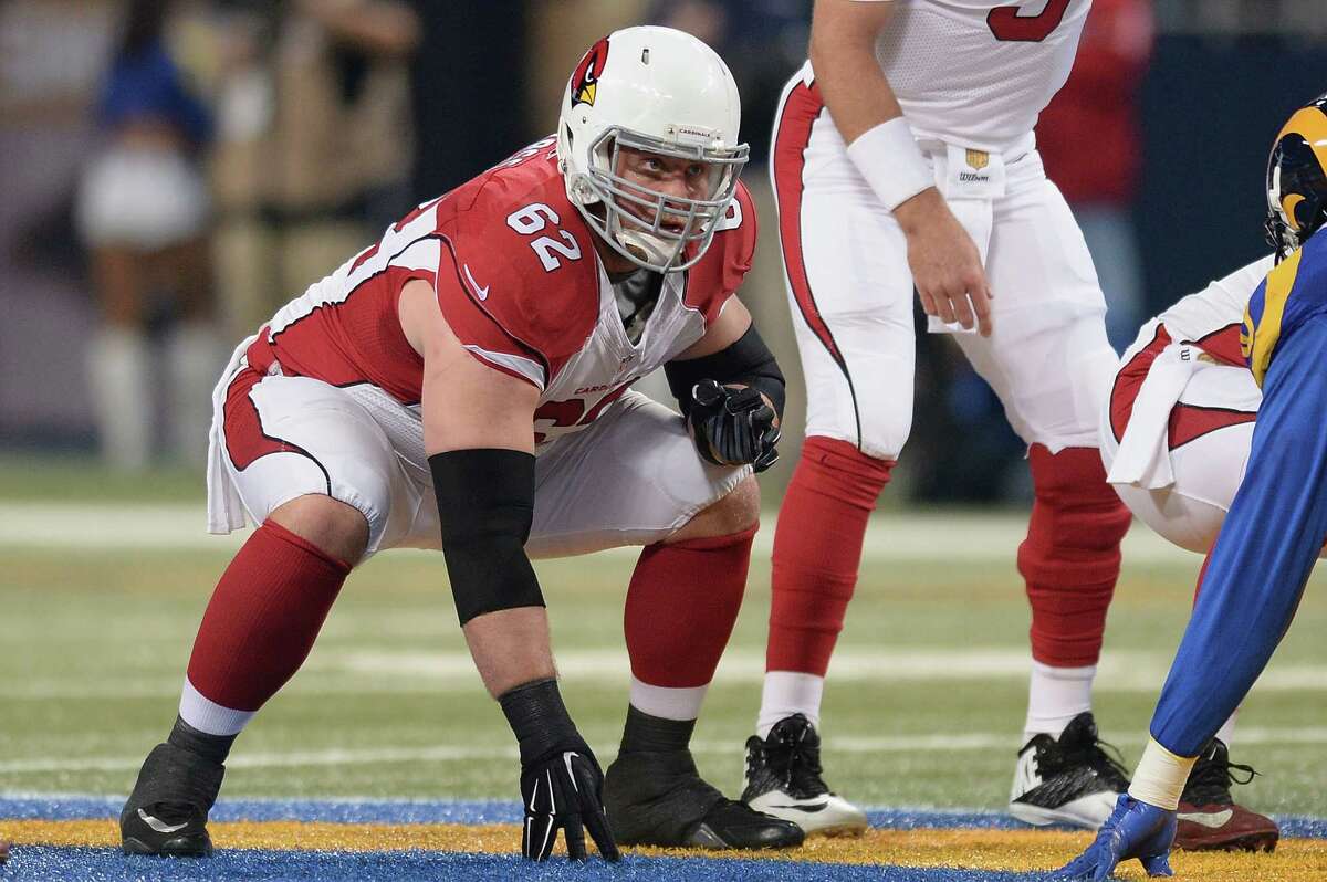 Ted Larsen of the Arizona Cardinals during a game against the St. Louis Rams at the Edward Jones Dome on December 6, 2015 in St. Louis, Missouri.