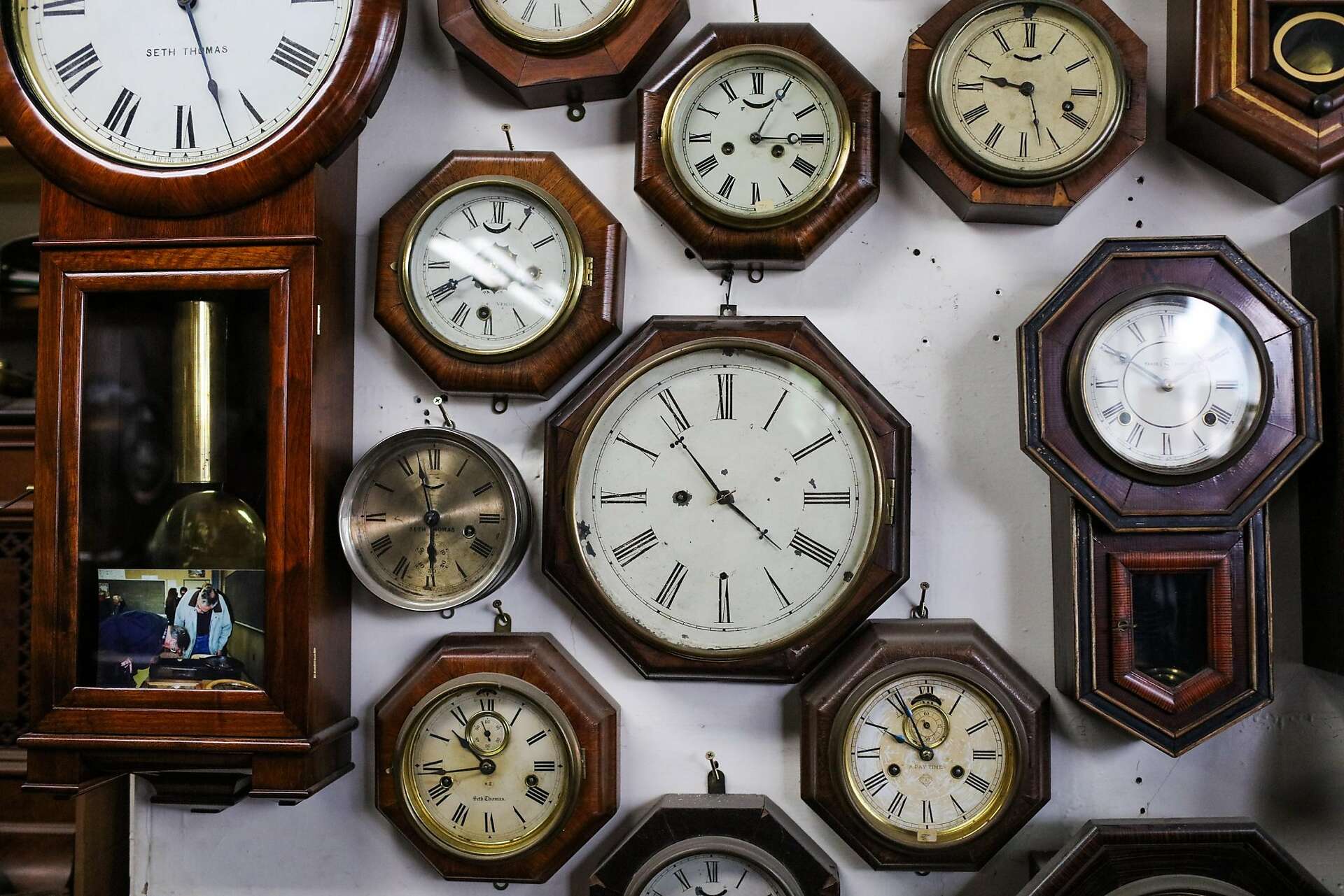 Critics chime in: Daylight-saving time should be dumped