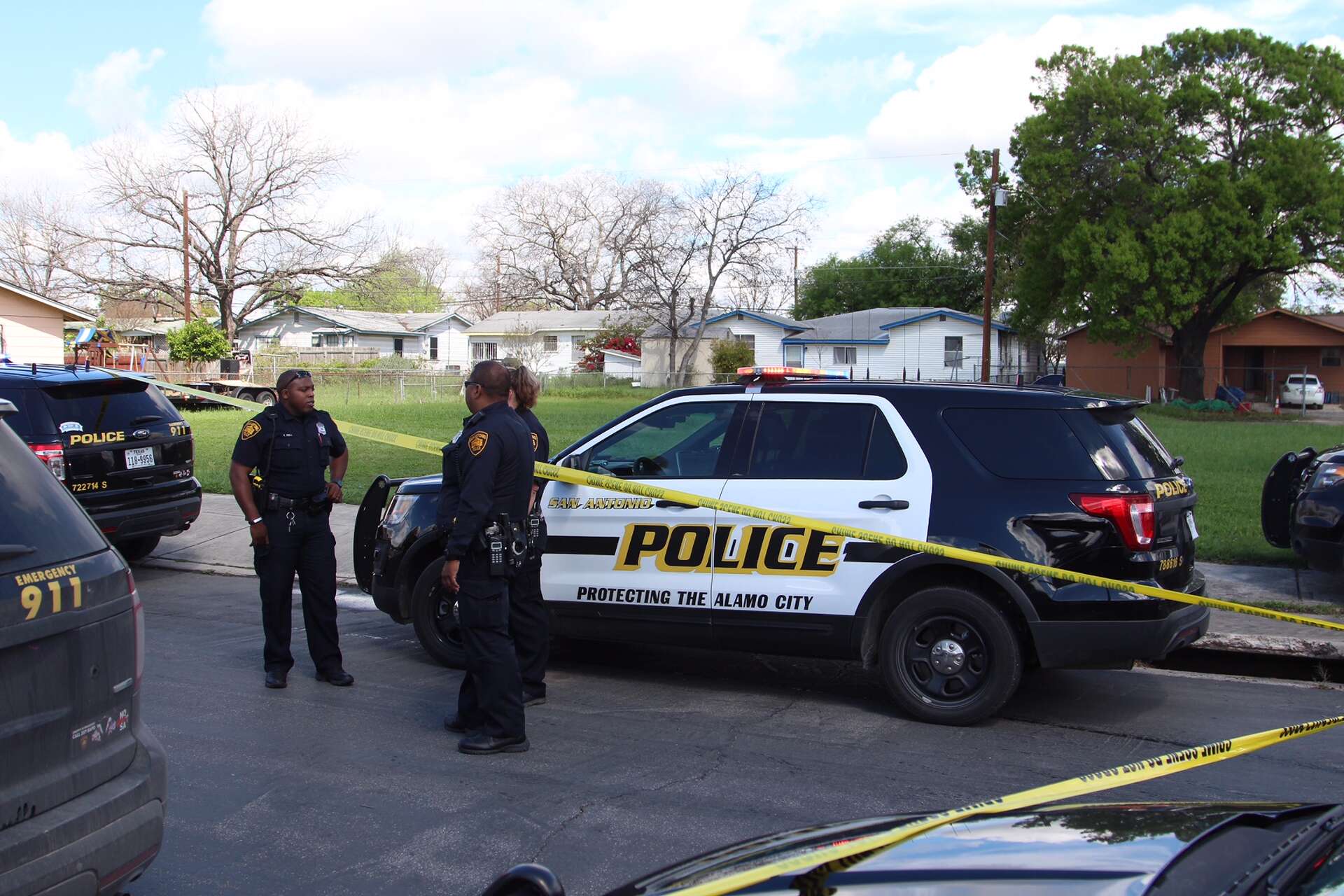 Man accidentally shoots himself while showing off his gun to friends