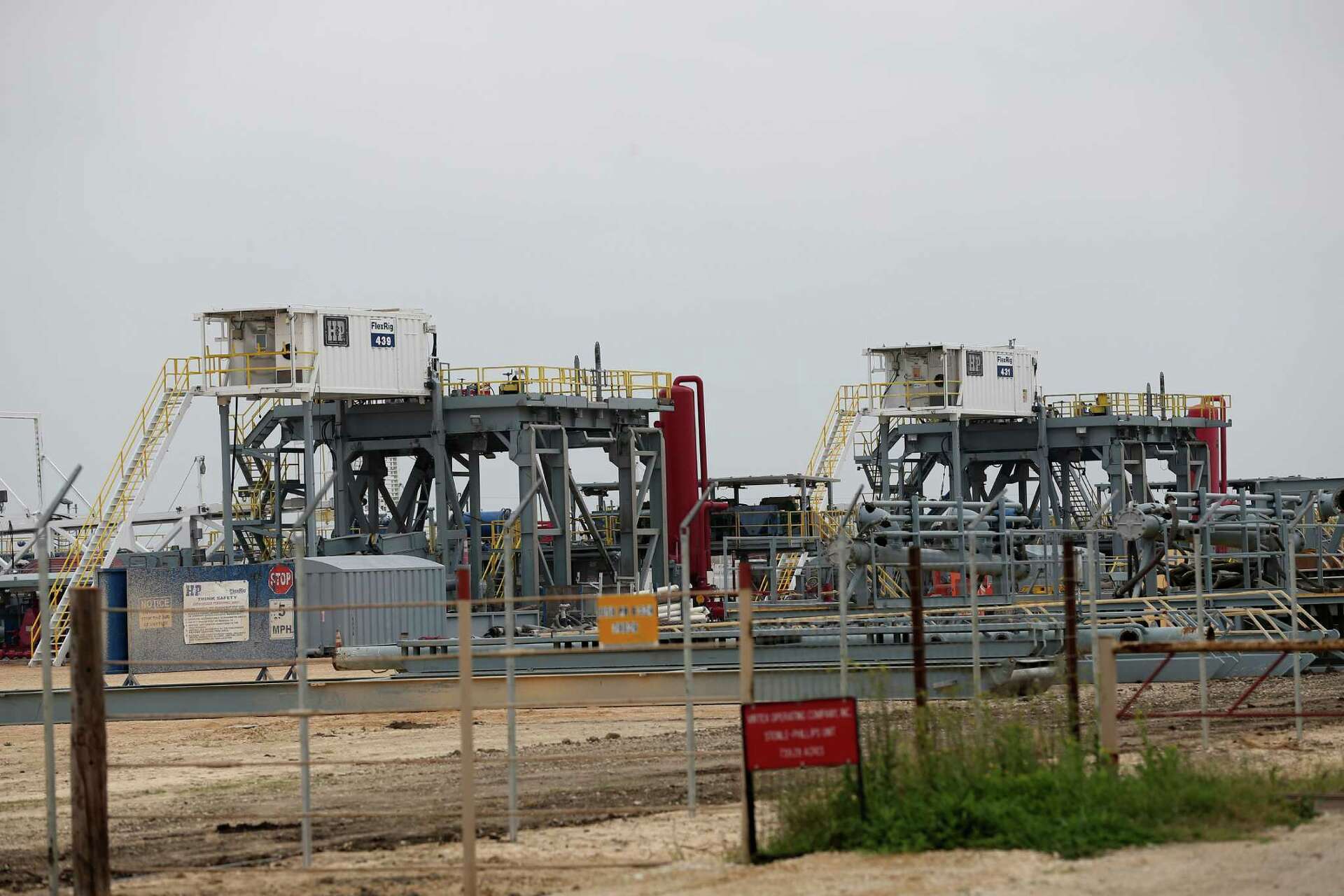 U.S. rig count resumes its decline