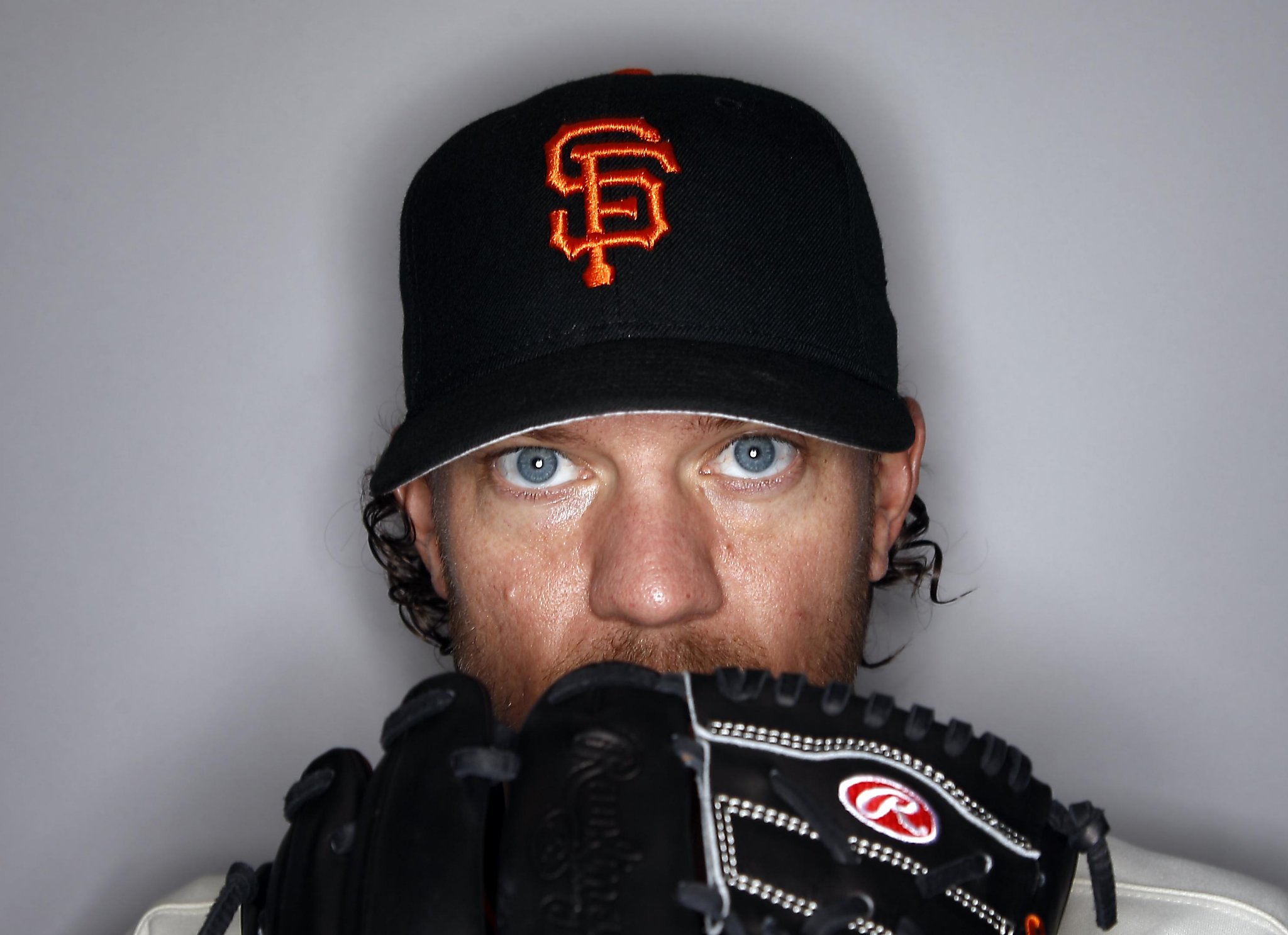 Jake Peavy demonstrates how to throw the perfect cutter!