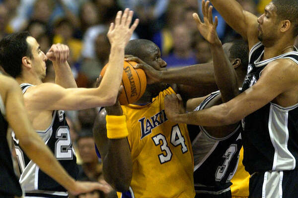 “shaquille o'neal kobe bryant spurs 2003”的图片搜索结果