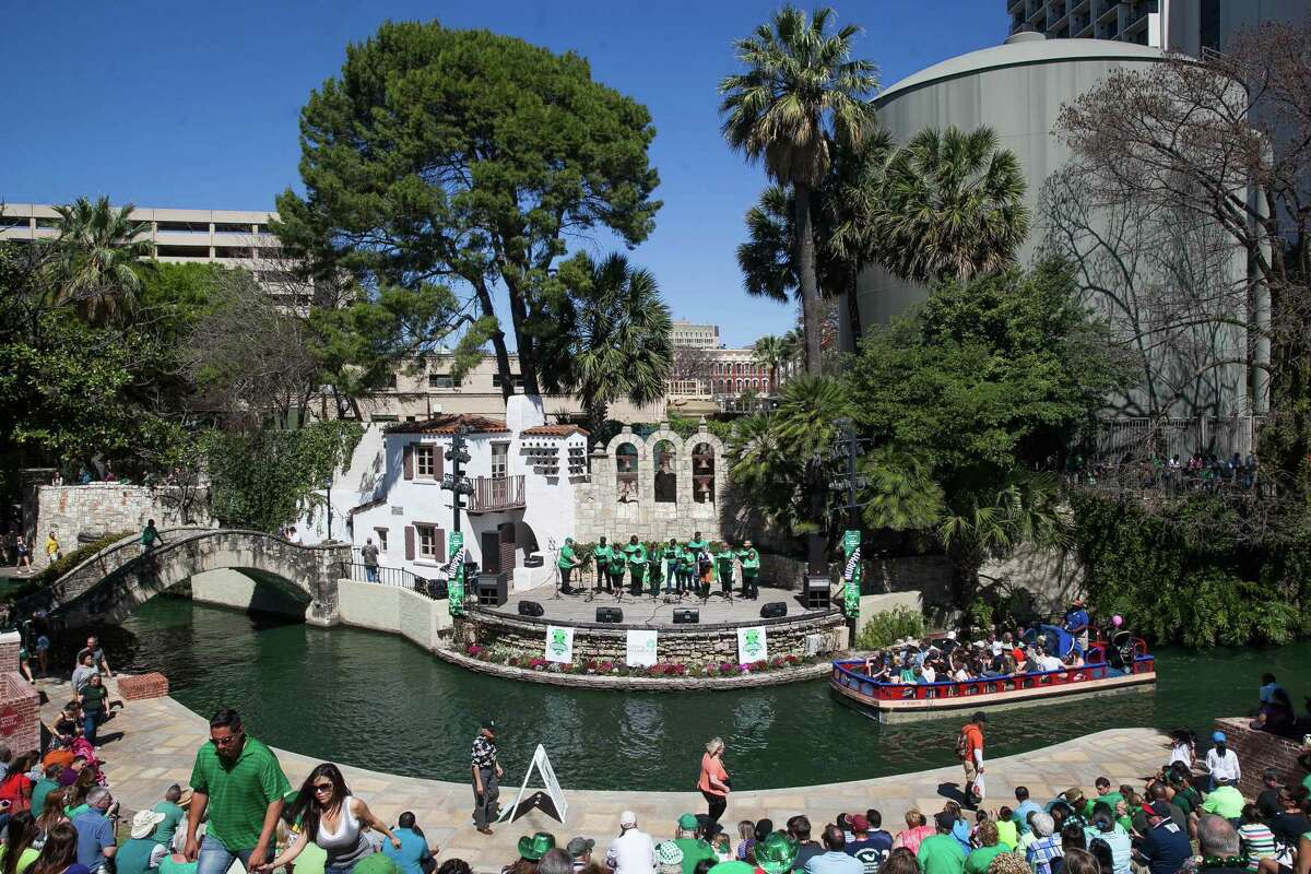 Murphys Saint Patrick's Day Festival & River Parade, co-produced by The Harp & Shamrock Society and Paseo del Rio Association, provided music and entertainment for patrons in 2016 at the Arneson Theatre.