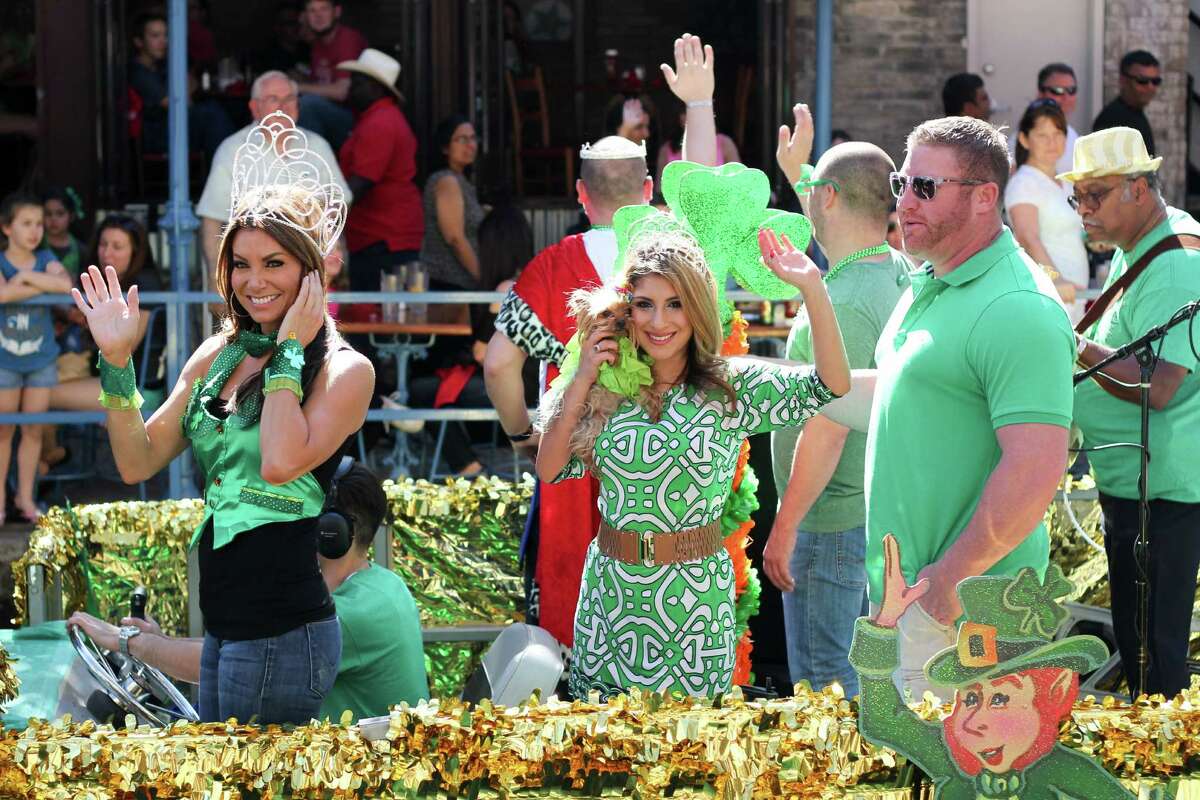 Hundreds of people gathered for the Murphy’s Saint Patrick's Day Festival & River Parade, Co-Produced by The Harp & Shamrock Society and Paseo del Rio Association, Sunday Mach 13, 2016 at the Arneson Theatre.