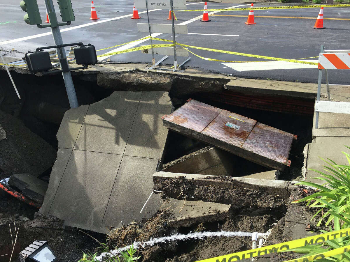 reason-behind-big-moraga-sinkhole-explained