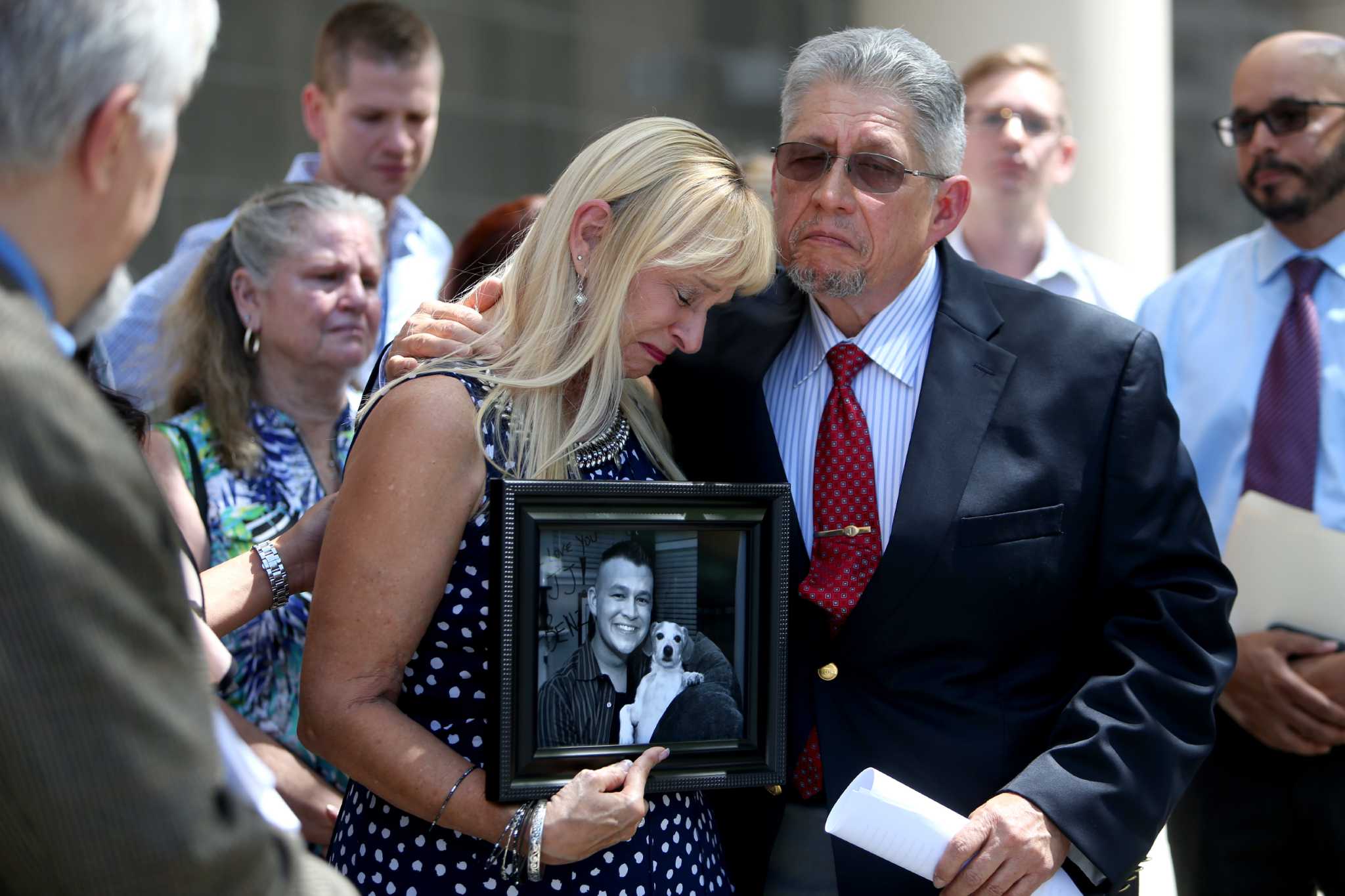 Family files 25 million lawsuit in son's Galveston jail death