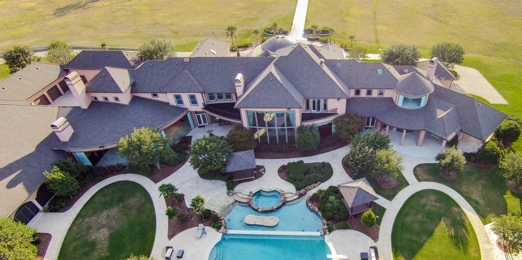 deion-sanders-texas-mansion