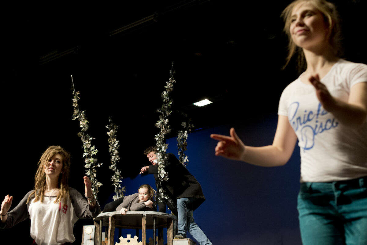 Midland High drama students prep for state competition