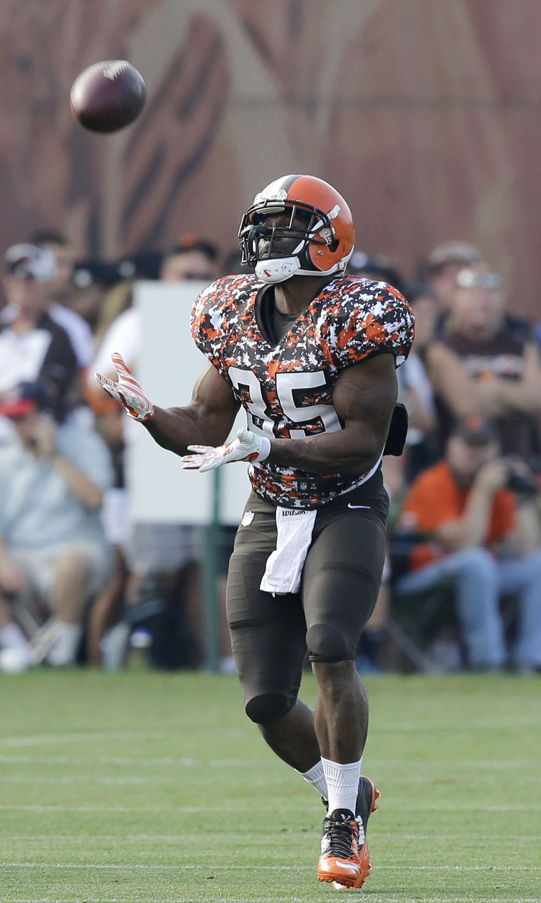 Parmele practices with Cleveland Browns