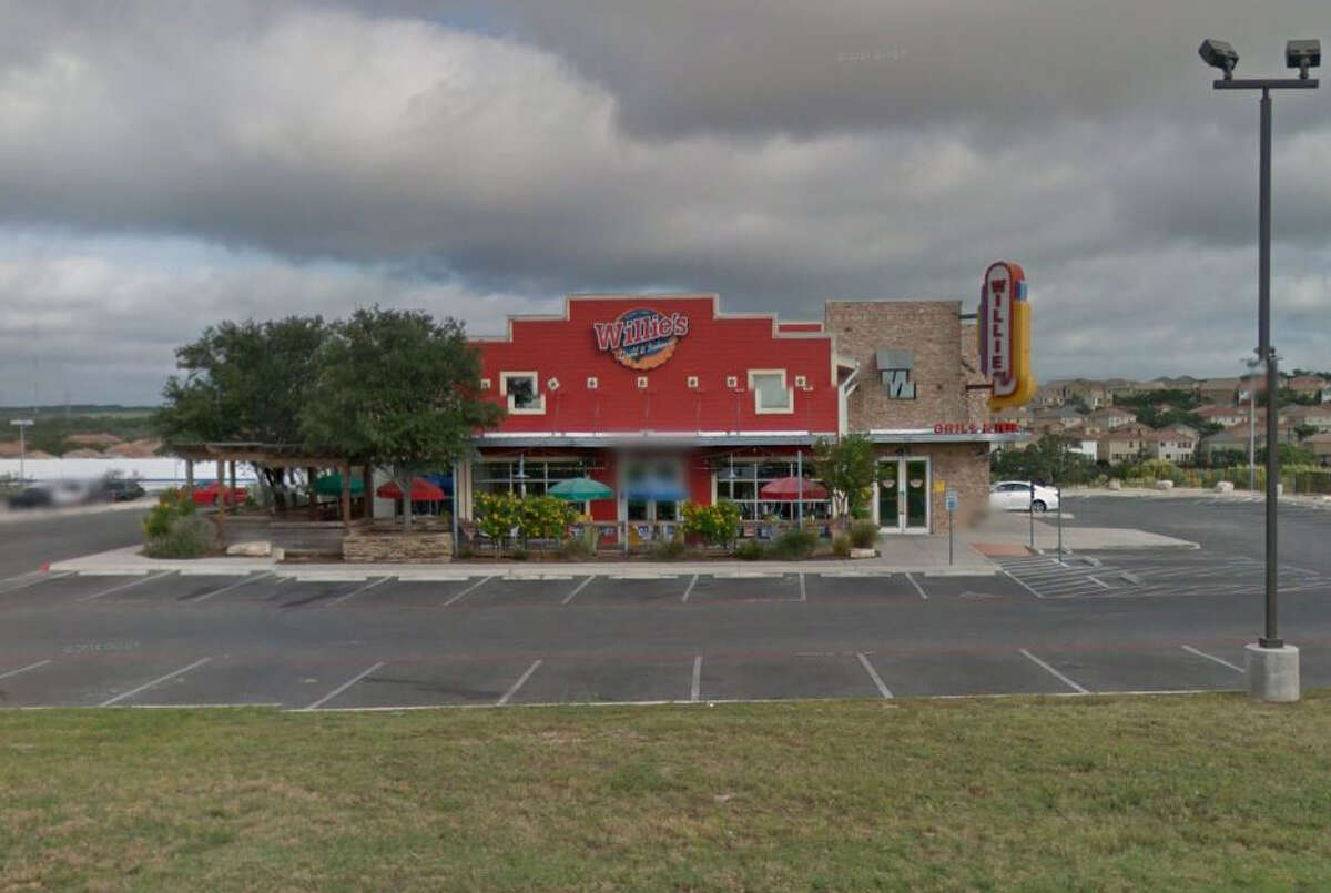Willie's Grill and Ice House: 4051 N Fm 1604 W., San Antonio, Texas 78257Date: 03/14/2016 Demerits: 15Highlights: Inspector observed employees not washing their hands correctly, employee handled salad bar with bare hands (documentation must be provided if employees are handling ready-to-eat foods with bare hands), food not protected from cross contamination (pork ribs stored under cubed beef)