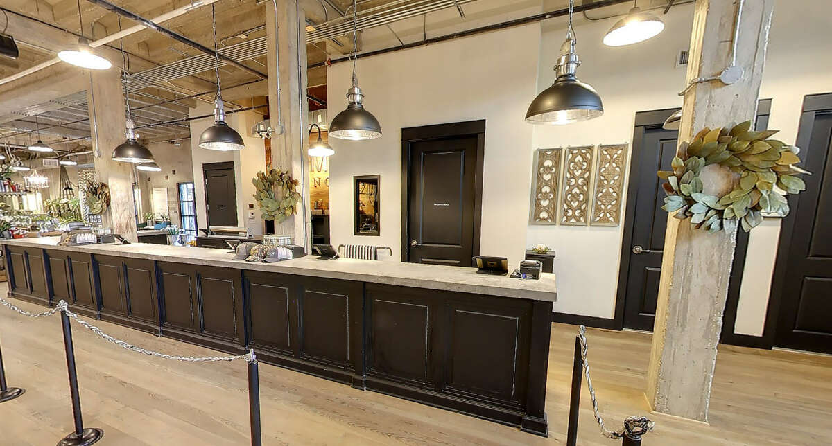 'Fixer Upper' couple Chip and Joanna Gaines considered leaving Waco for