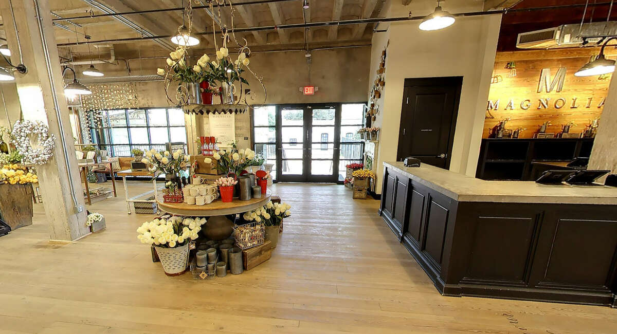 Chip & Joanna Gaines' 'Fixer Upper' Magnolia Market 11 things to know