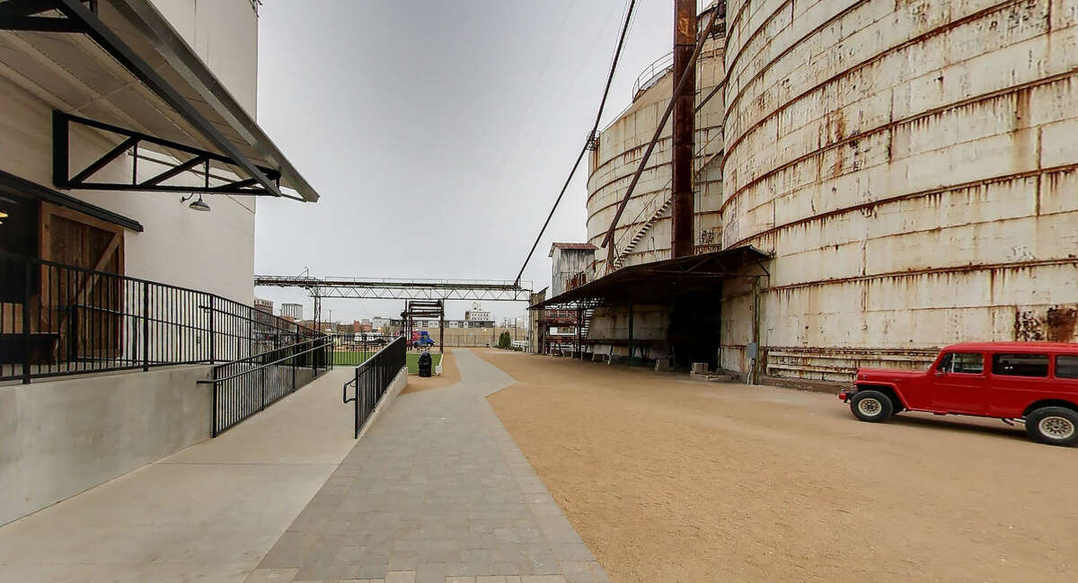 Chip & Joanna Gaines' 'Fixer Upper' Magnolia Market 11 things to know before you visit Waco's silos