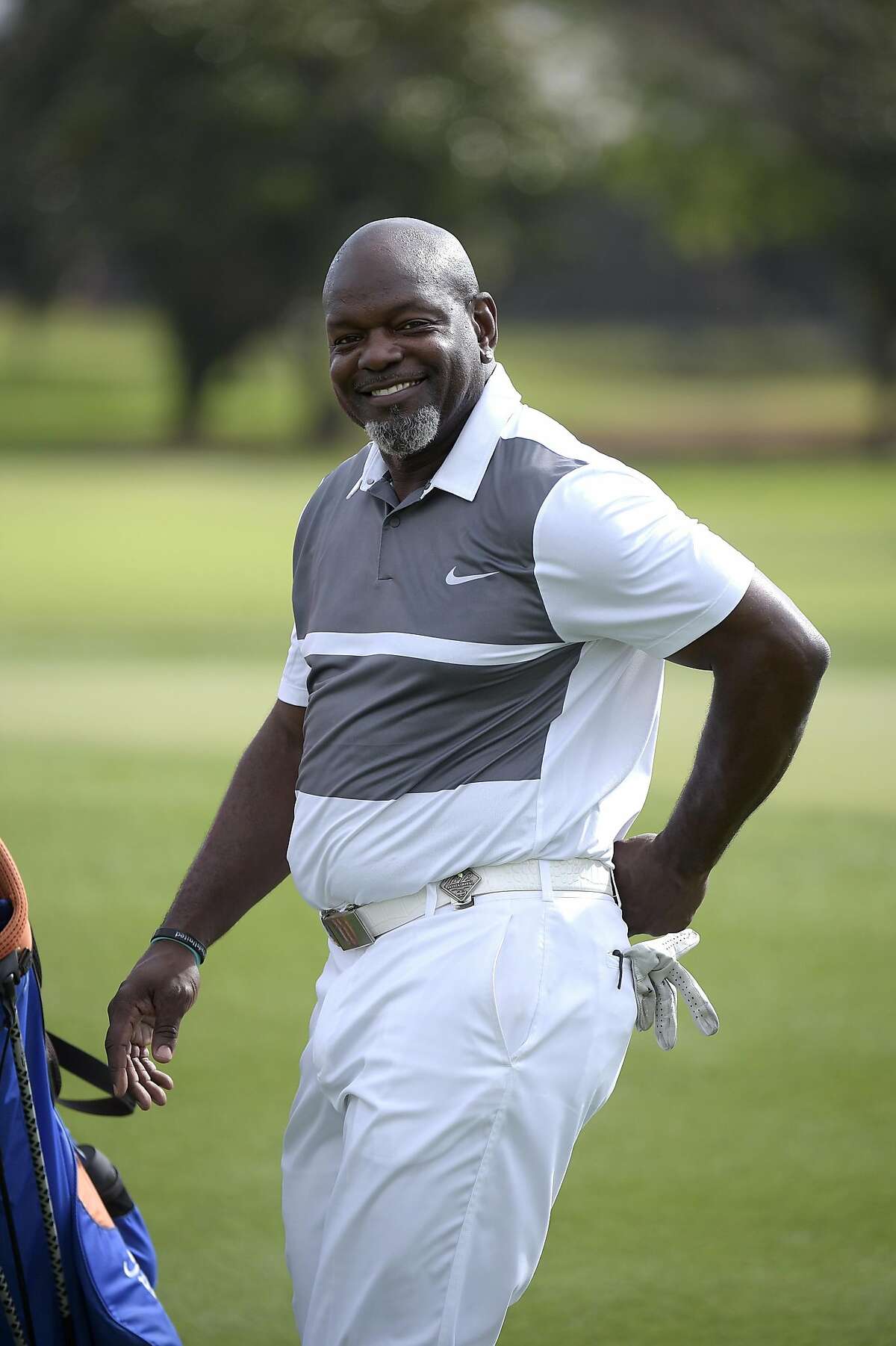 Former NFL running back Emmitt Smith is trying to expand his luxury men's grooming and lifestyle club in Houston. Continue to click to see the other celebrities who've targeted Texas in order to expand their businesses.