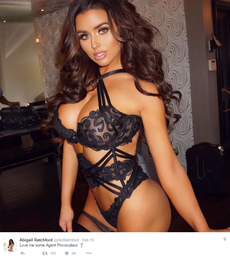 Buxom Instagram Star Abigail Ratchford Goes Full 'Hand Bra,' Latest Racy  Post In Series Of Creative Cover-Ups - Yahoo Sports