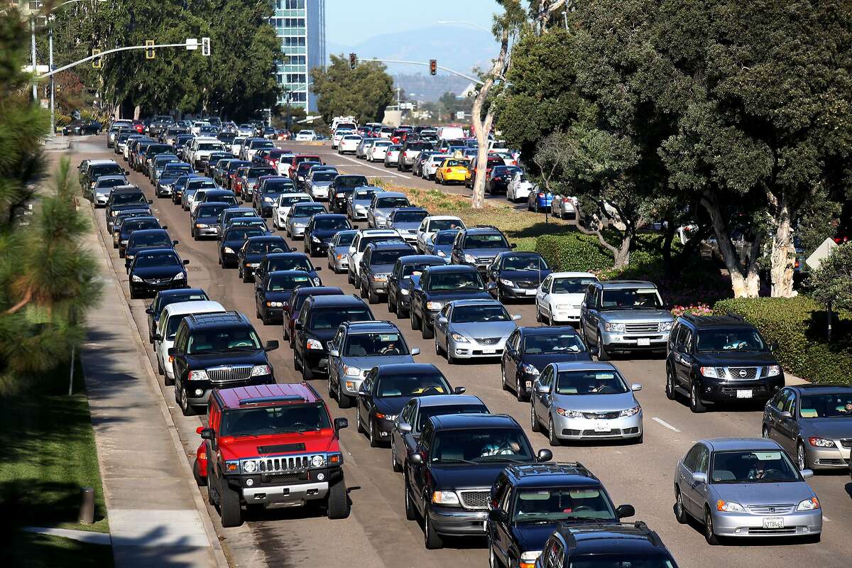 V месте. Commute: Heavy Traffic. Commute. Congestion.