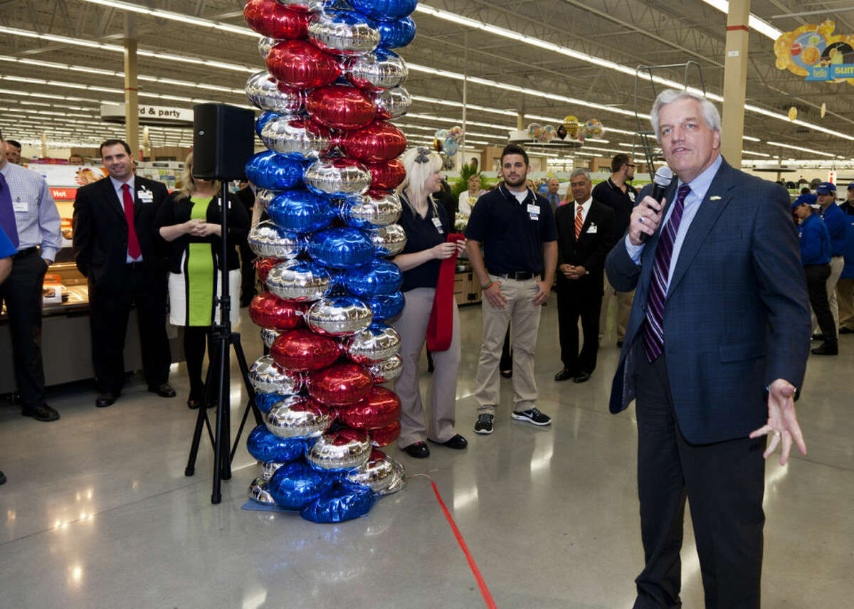Meijer opens new supercenter in Alma