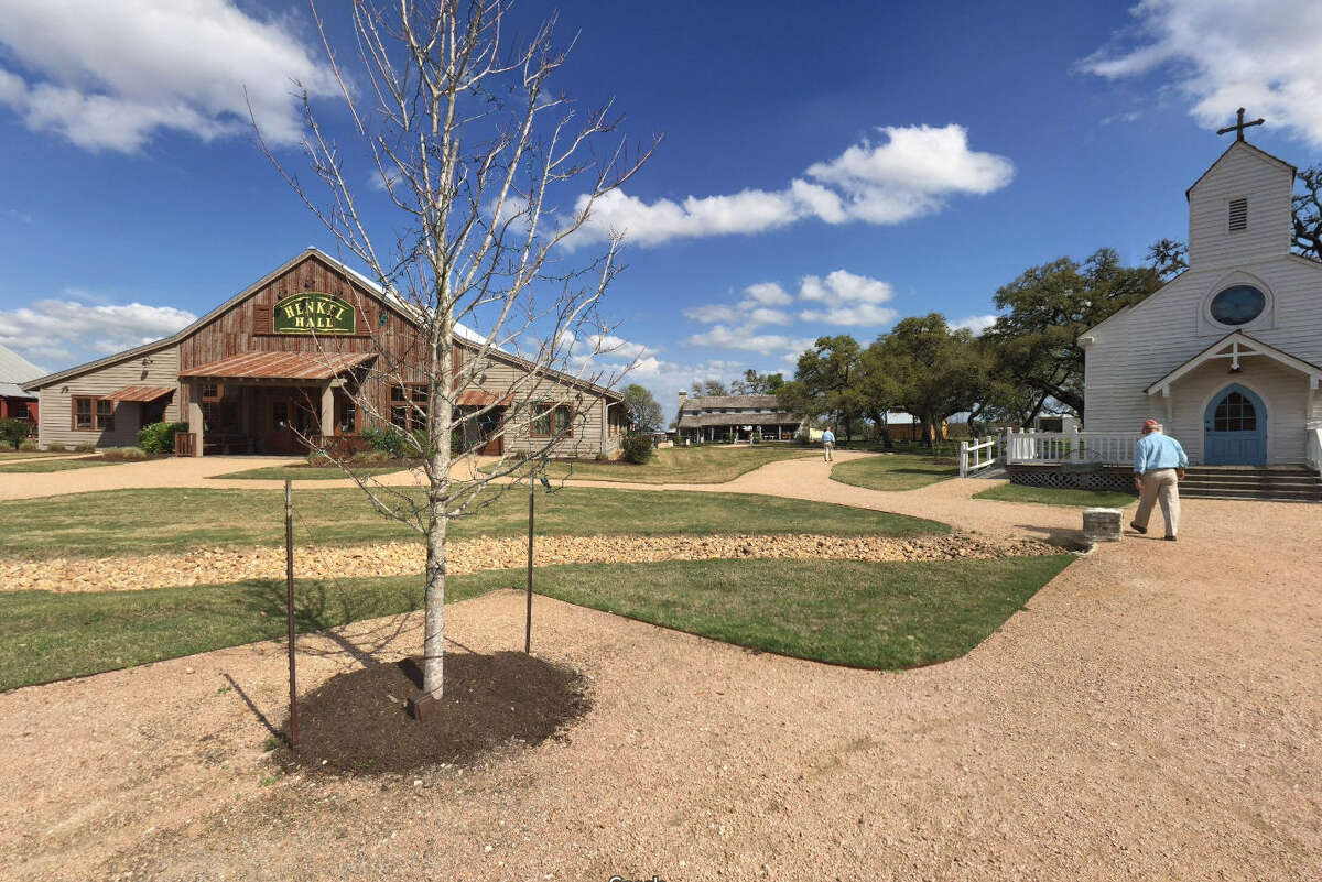 Things to know before attending Round Top Texas Antiques Fair