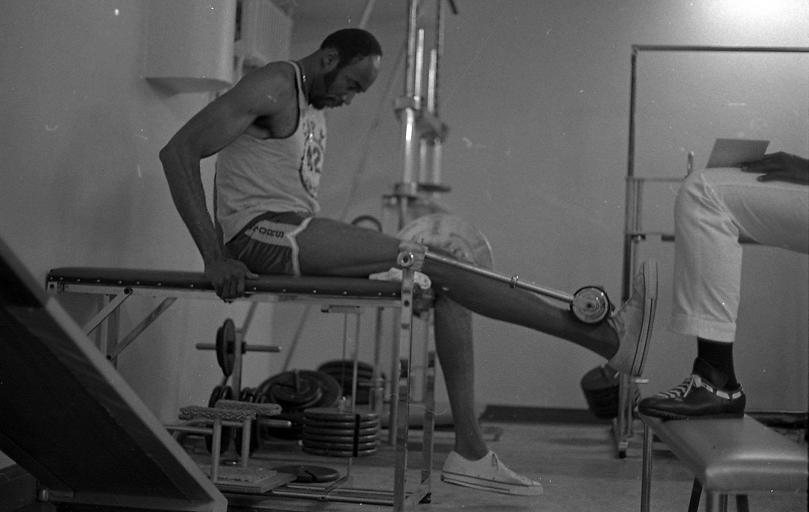 Warriors great Nate Thurmond dead at 74 after short battle with leukemia –  New York Daily News