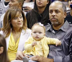 Watch The Curry Parents Determine Which Son To Root For In Game 1