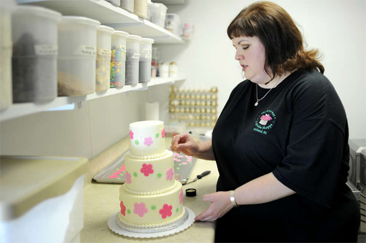 Cupcake Wars: Midland bakery auditions for Food Network show