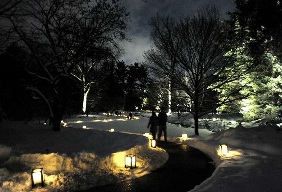 Dow Gardens 25th Annual Christmas Walk A A Ohappy Holidays From