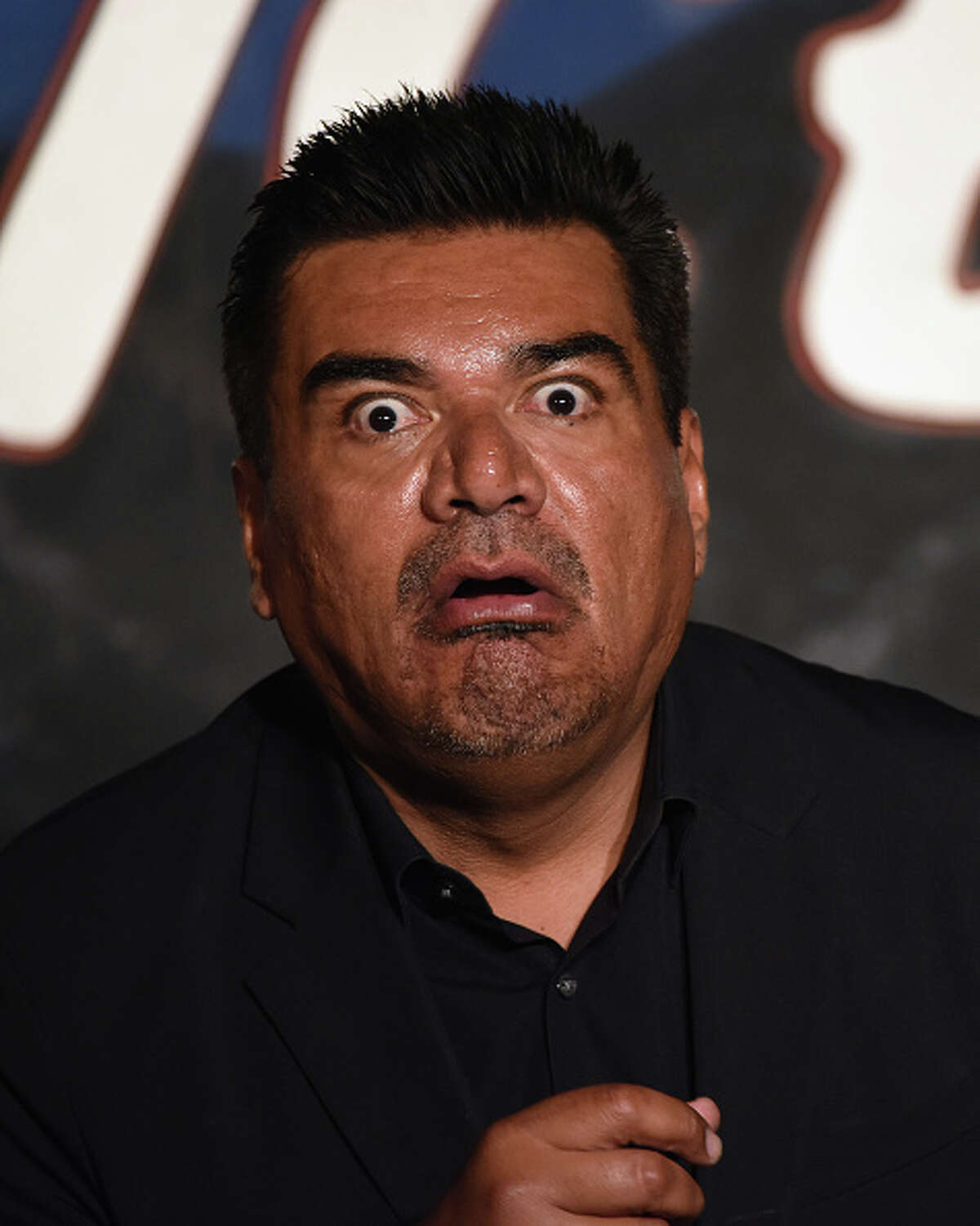 Review Lopez apologizes to San Antonians
