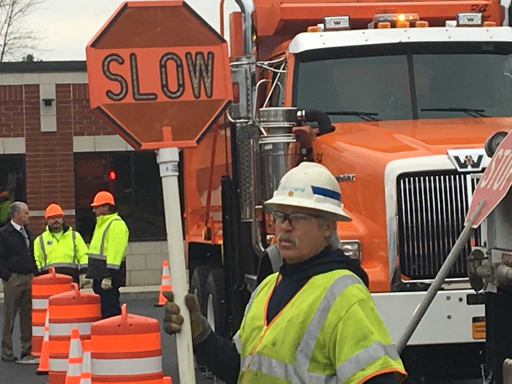 national-grid-stressing-work-zone-safety-as-construction-season-begins