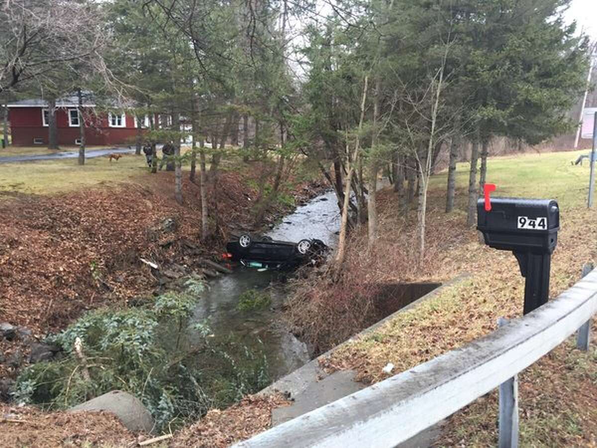 Cops Teen crashed car into East Greenbush creek