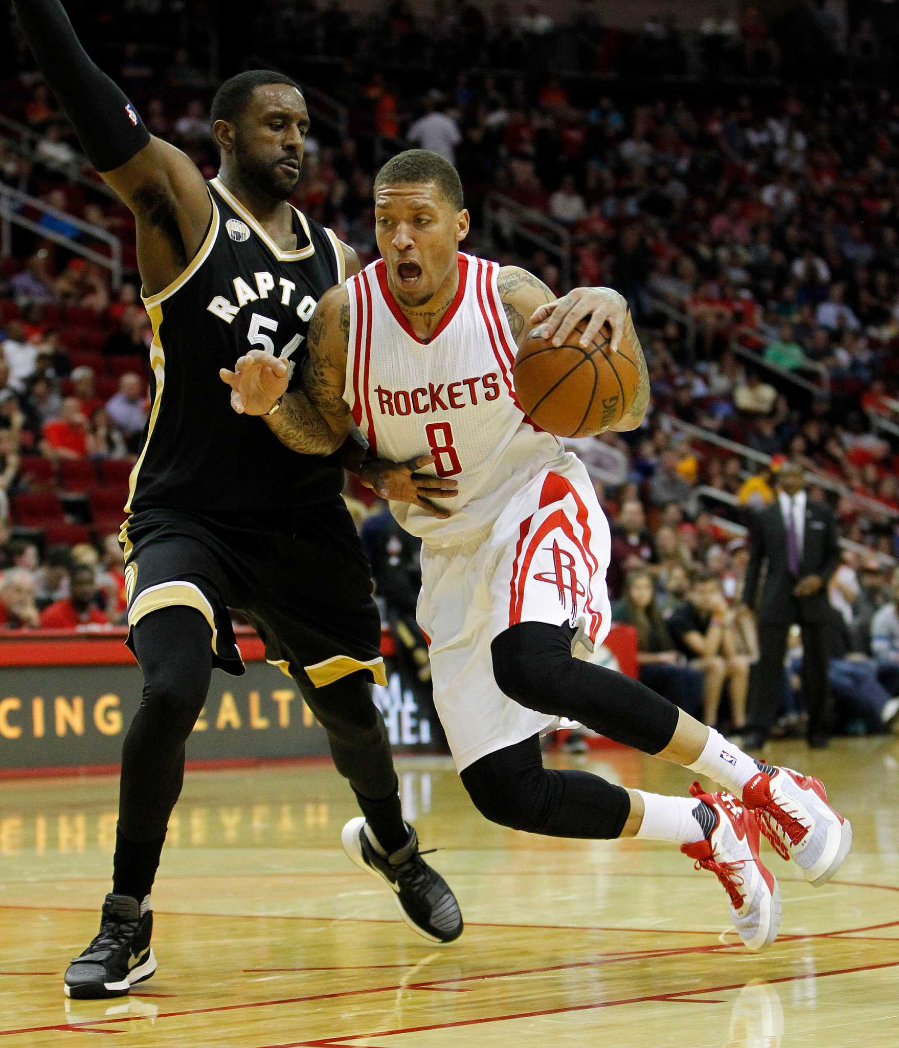 Pacers hold meeting after blowout loss to Rockets 