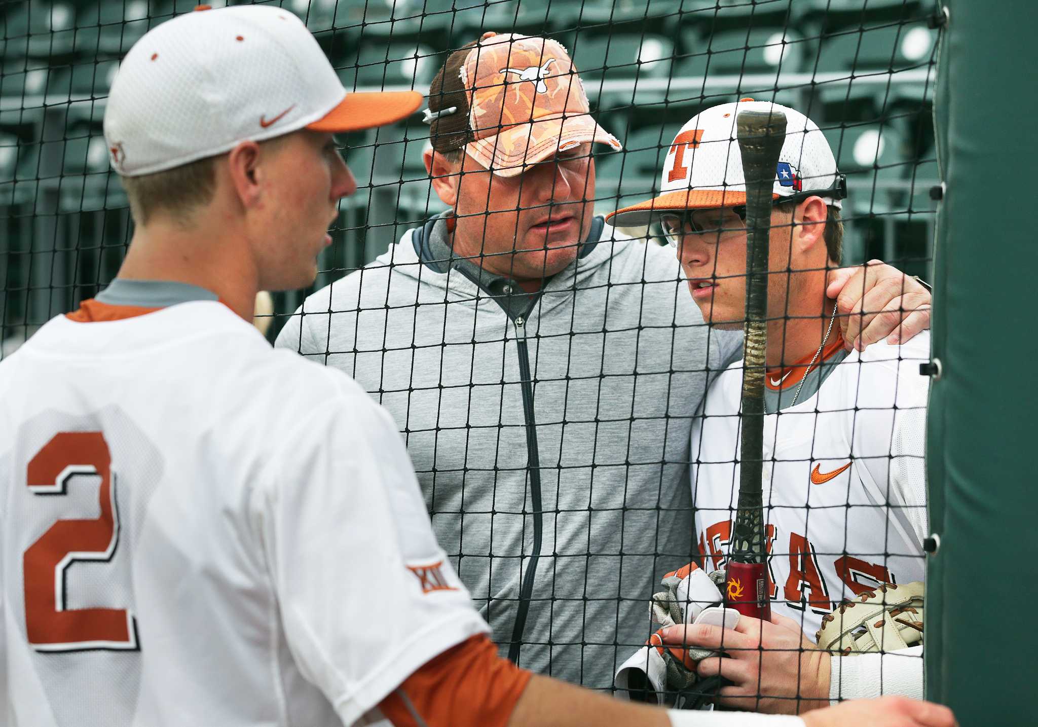 Roger and Debbie Clemens pledge $1 million gift to support Texas Baseball -  University of Texas Athletics