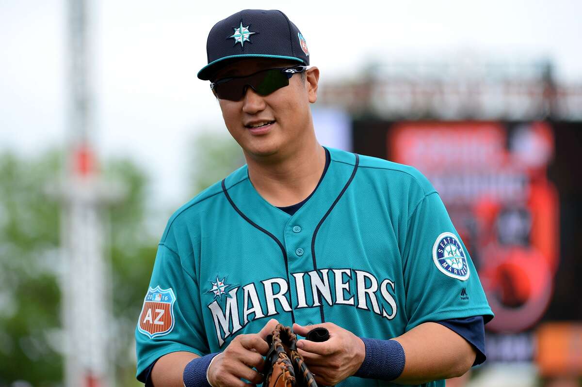 SCOTTSDALE, AZ - Dae-Ho Lee #56 of the Seattle Mariners reacts prior to the spring training game against the San Francisco Giants at Scottsdale Stadium on March 11, 2016 in Scottsdale, Arizona. (Photo by Jennifer Stewart/Getty Images)