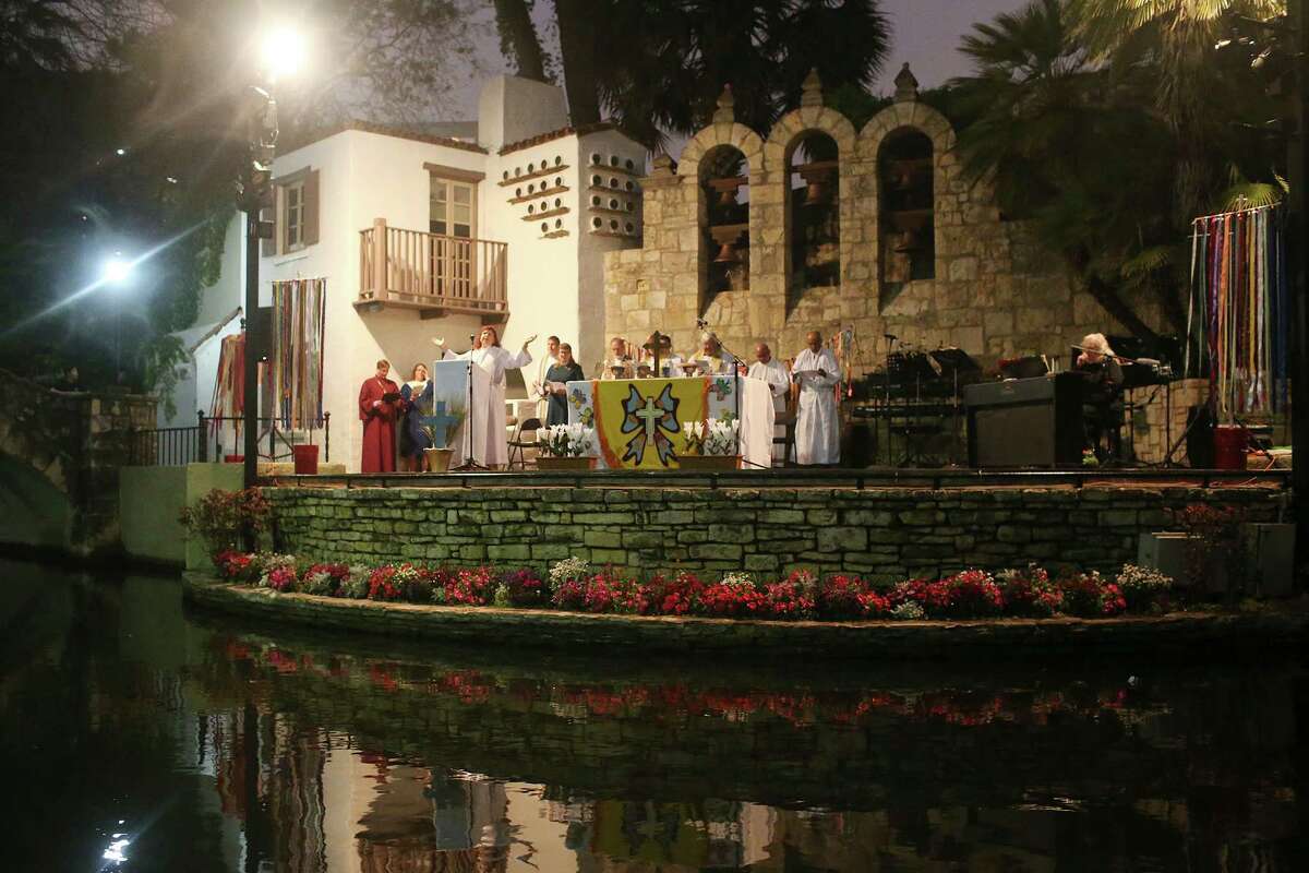 Congregants gather for a Sunrise Service on Easter Sunday, March 27, 2016. Five San Antonio Lutheran churches organized the service. Several hundred Christians of all denominations gathered at the Arneson River Theatre, which served as their sanctuary. The service is a gift to San Antonio as well as ?“a unique environment in which to experience the resurrection of Christ,?” said the Rev. Skip Courter of the nearby St. John?’s Lutheran Church, which first organized the service almost 40 years ago. Churches participating in the service were, Abiding Presence Lutheran Church, Grace Lutheran Church, House of Prayer Lutheran Church, MacArthur Park Lutheran Church and St. John?’s Lutheran Church.