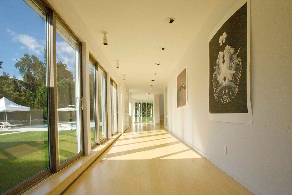 On the market Modern oasis in Sherman