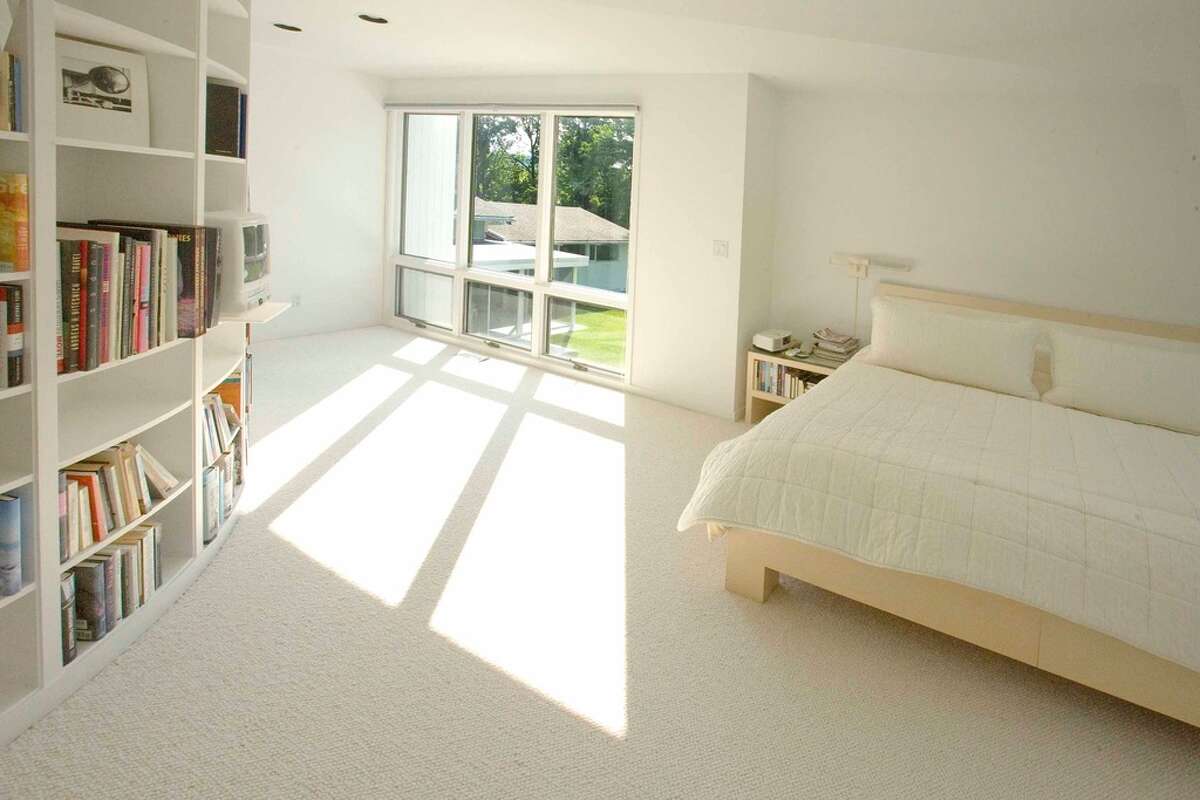 On the market Modern oasis in Sherman