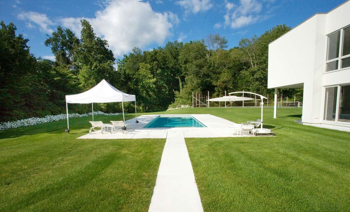 On the market Modern oasis in Sherman