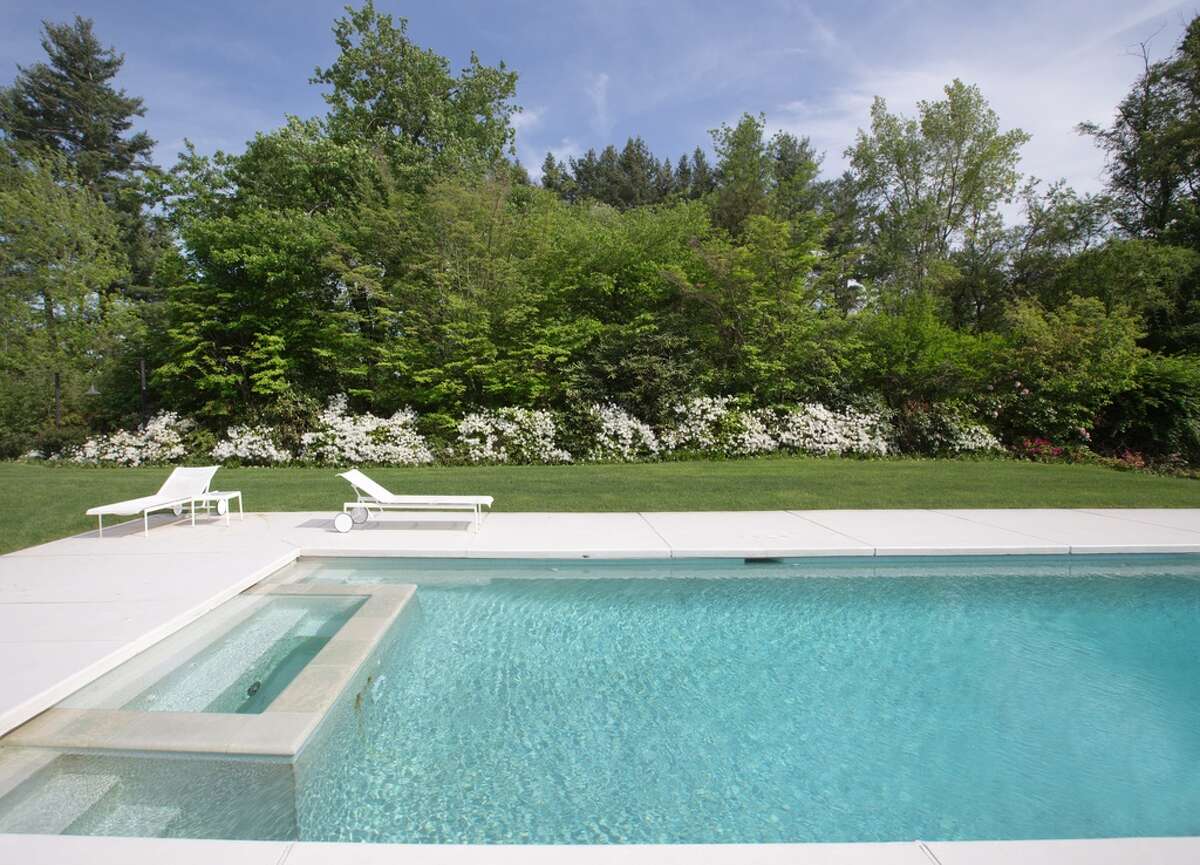 On the market Modern oasis in Sherman