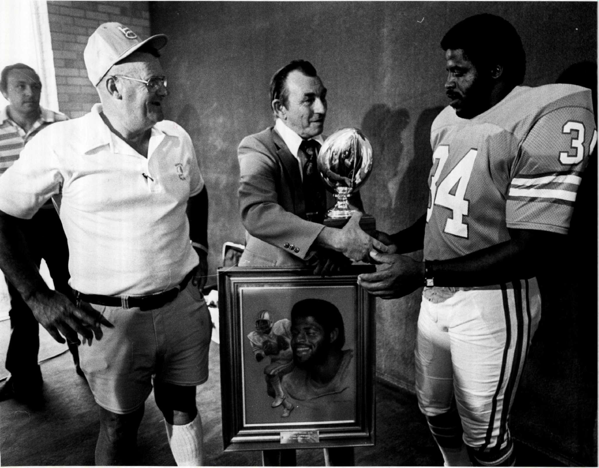 THROWBACK THURSDAY: 40 Years Ago Earl Campbell Exploded Into The NFL