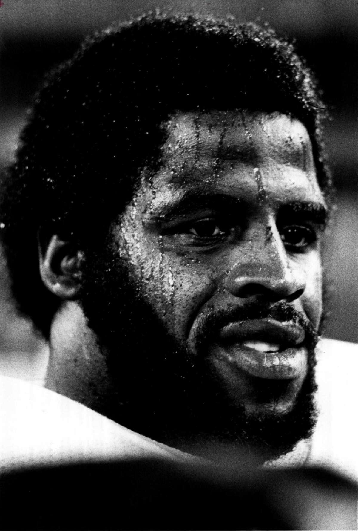 mcfarlane earl campbell