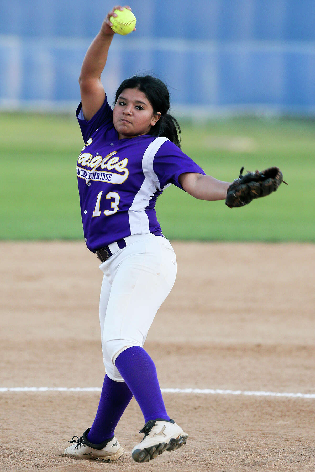 Brackenridge's Shyleen Yanez throws to the plate during the first inning of their District 28-5A game with Highlands at the Mary Ann Villarreal Sports Complex on Tuesday, March 22, 2016. Brackenridge scored seven runs with two outs in the seventh inning to beat Highlands 10-7. MARVIN PFEIFFER/ mpfeiffer@express-news.net