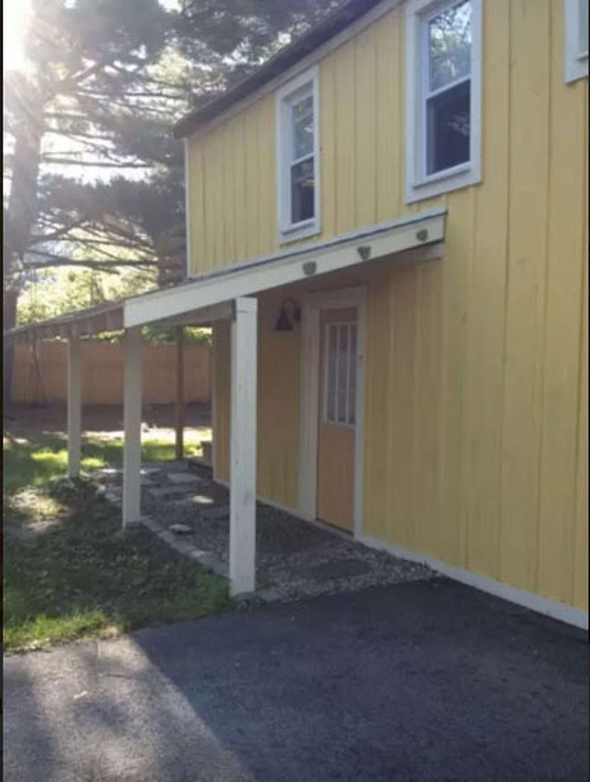 Airbnb rentals for Saratoga Race Course season