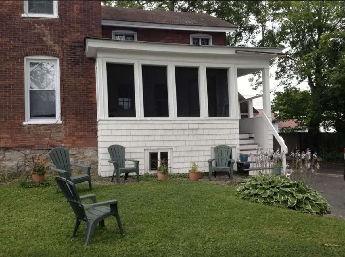 Airbnb rentals for Saratoga Race Course season